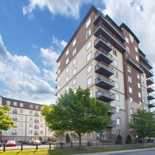 1 Bedroom | 1 Bathroom - 205 Rue Laurier, Gatineau - Photo 1