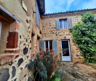 Location maison 4 pièces - 94m² à Usson (63490) - Photo 4