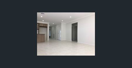 Spacious family home. - Photo 2