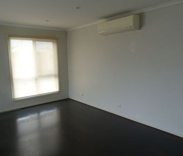 Modern, Spacious & Perfectly Located! - Photo 3