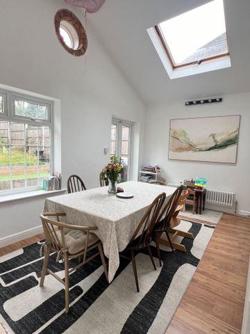 3 bedroom semi-detached house to rent - Photo 5