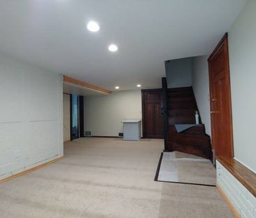 One bedroom basement suite for rent - Photo 1