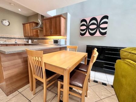 53 Sandhurst Gardens, Belfast, BT9 5AX - Photo 3