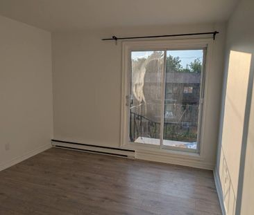 À LOUER – 4 1/2 rénové – Île-Perrot - Photo 1