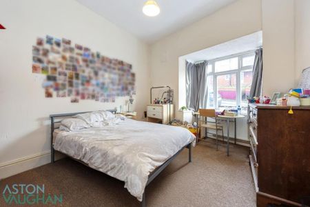 4 bedroom terraced house to rent - Photo 2