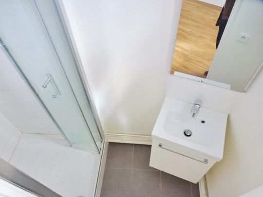 Location Appartement 2 pièces 36m² ST MAUR DES FOSSES 94100 - Photo 1