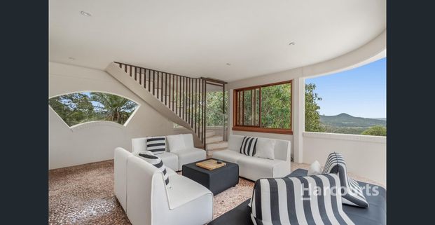 Majestic Retreat with Panoramic Views - Furnished - Photo 1