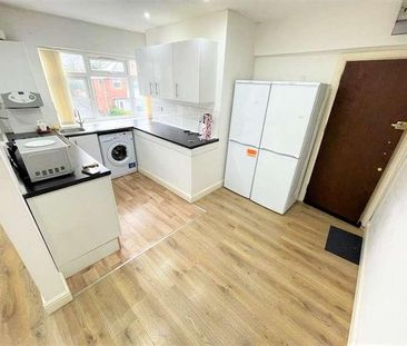 Flat, Ribblesdale Road, Birmingham, B30 - Photo 6