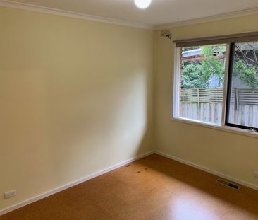 27 Meryl Street, Doncaster East - Photo 2