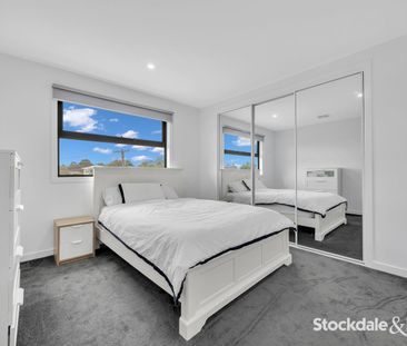 34 Chirnside Crescent, Laverton, Vic 3028 - Photo 4