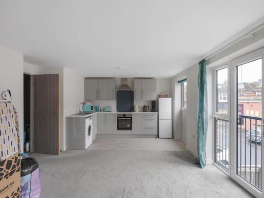 1 bedroom flat to rent - Photo 1