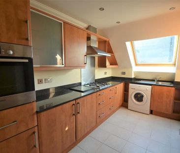 2 bedroom apartment to rent - Photo 3