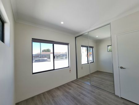 Modern & Low-Maintenance Family Living - Photo 5