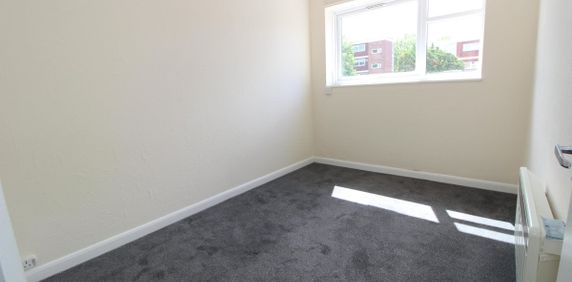 Parkgate Road - Photo 2