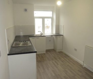 Llantrisant Road, Graig, PONTYPRIDD - Photo 3