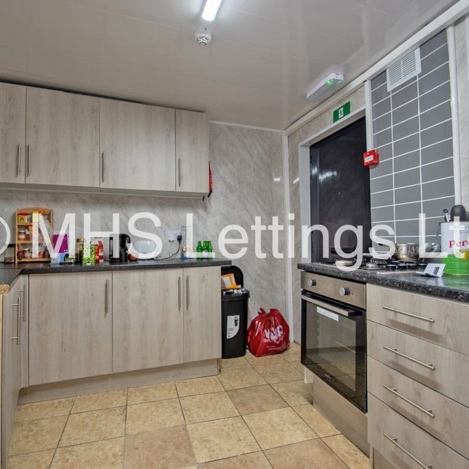 12 Delph Lane, Leeds, LS6 2HQ - Photo 1