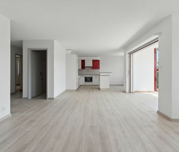 APPARTEMENT À LOUER DANS QUARTIER TRÈS ENSOLEILLÉ ET FAMILIAL - Foto 6