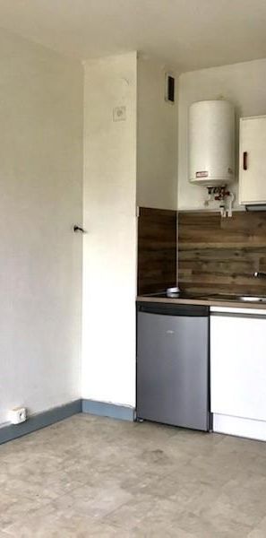 Location Appartement 1 pièce 20m² GRENOBLE 38100 - Photo 1
