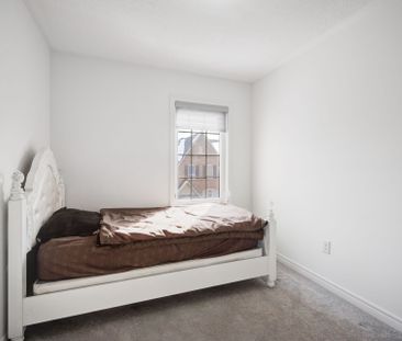 For Lease - 46 Sea Drifter Crescent, Brampton, Ontario - Photo 3