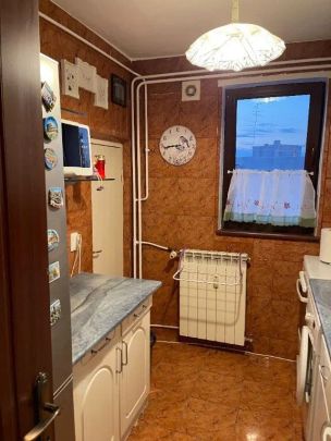 Apartament cu 2 camere de închiriat în zona Titan, Sector 3 - Fotografie 1