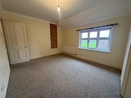 Eastside Cottage, The Street, Snailwell, Newmarket, Cambridgeshire, CB8 - Photo 2