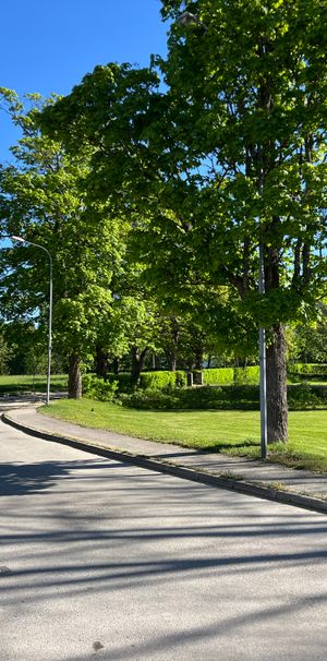 Holmsundsallen, Gävle - Photo 1