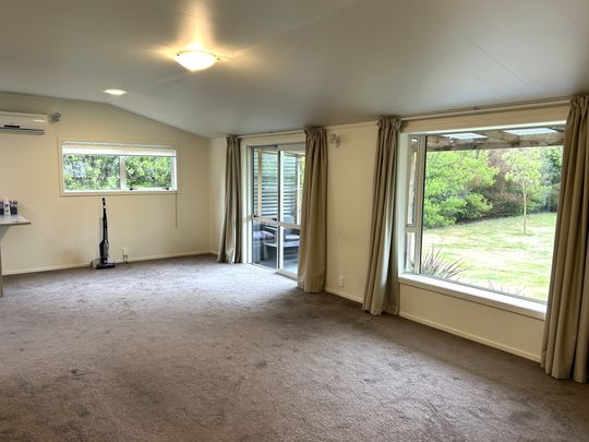 Garden Setting - Photo 1