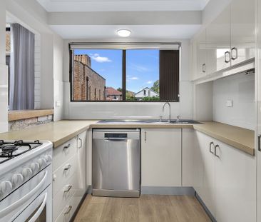 10/1-5 Bydown Street, Neutral Bay NSW 2089 - Townhouse For Rent | D... - Photo 4