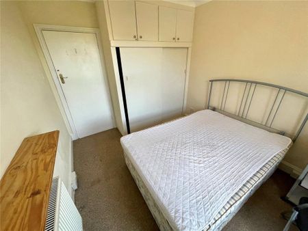 5 bedroom detached house to rent - Photo 3