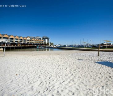 Neat & Tidy 3-Bedroom Home in Prime Mandurah Location - Photo 3