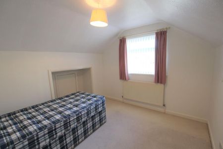 2 bedroom semi-detached bungalow to rent - Photo 3