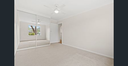 GREAT FAMILY HOME - Photo 2