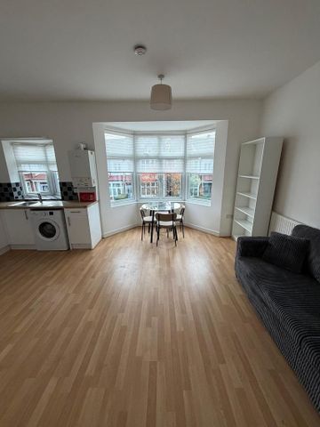 1 bedroom flat to rent - Photo 4