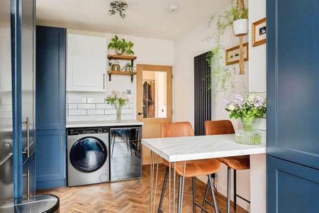 3 bedroom semi-detached house to rent - Photo 4