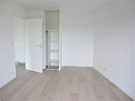 Location Appartement 2 pièces 49m² ROUEN 76000 - Photo 2