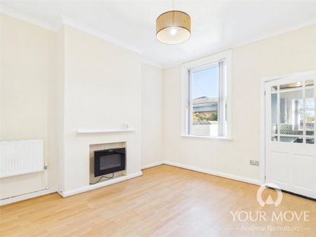 2 bedroom end of terrace house to rent - Photo 2