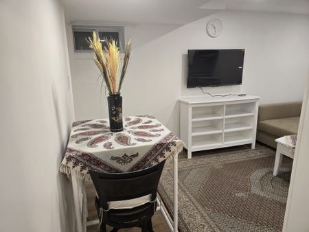 For Lease - 291 Taylor Mills Drive, Richmond Hill, Ontario - Photo 4