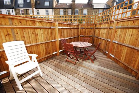 1 bedroom mews to rent - Photo 4