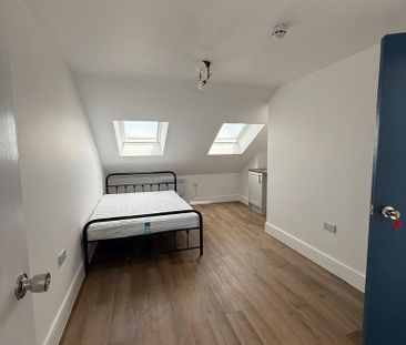 6 bedroom end of terrace house to rent - Photo 3