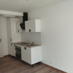 Location Appartement 1 pièce 18m² HAZEBROUCK 59190 - Photo 2