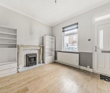 Terraced House to rent - Seymour Road, Gravesend, DA11 - Photo 1
