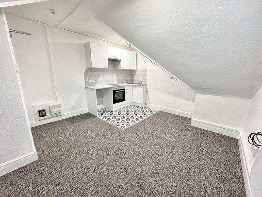Studio to rent - Photo 1