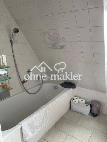 4-Zimmer-Dachgeschosswohnung mit Dachterrasse & schöner Aussicht – Bingen (Wilflingerstraße 3) - Photo 5