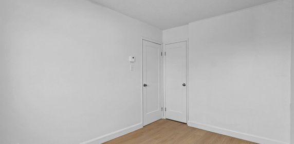 4.5 (7225-19-23) - 7085 Boulevard Viau, Saint-Leonard - Photo 2