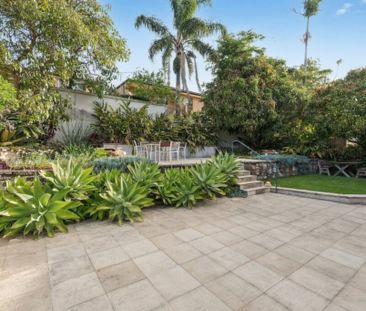 Versatile Coastal Home With Dual Occupancy Potential - Photo 4