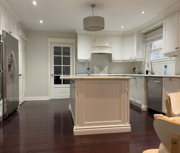 For Lease - 31 Junewood Crescent, Toronto, Ontario - Photo 4