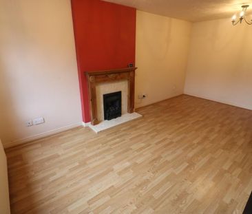 2 bedroom semi-detached house to rent - Photo 2