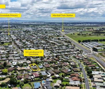 THREE BEDROOM HOME IN COURT LOCATION - Photo 1