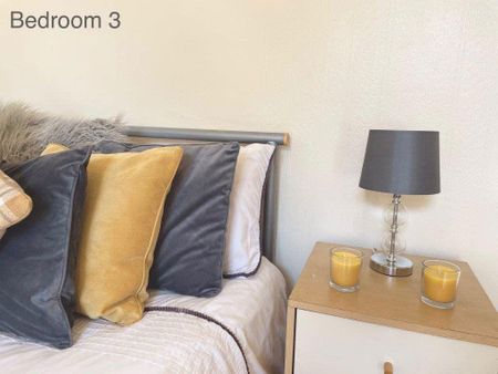 4 bedroom terraced house to rent - Photo 5