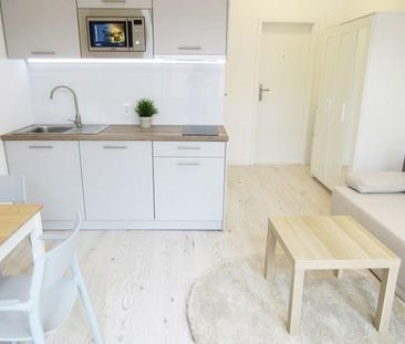 Poznań Łazarz, ul. Antoniego Małeckiego - Zdjęcie 2